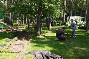 Монтаж автоматического  полива по газону